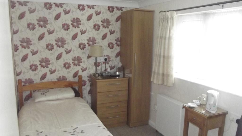 Tudor House Great Yarmouth Room photo