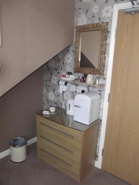 Tudor House Great Yarmouth Room photo
