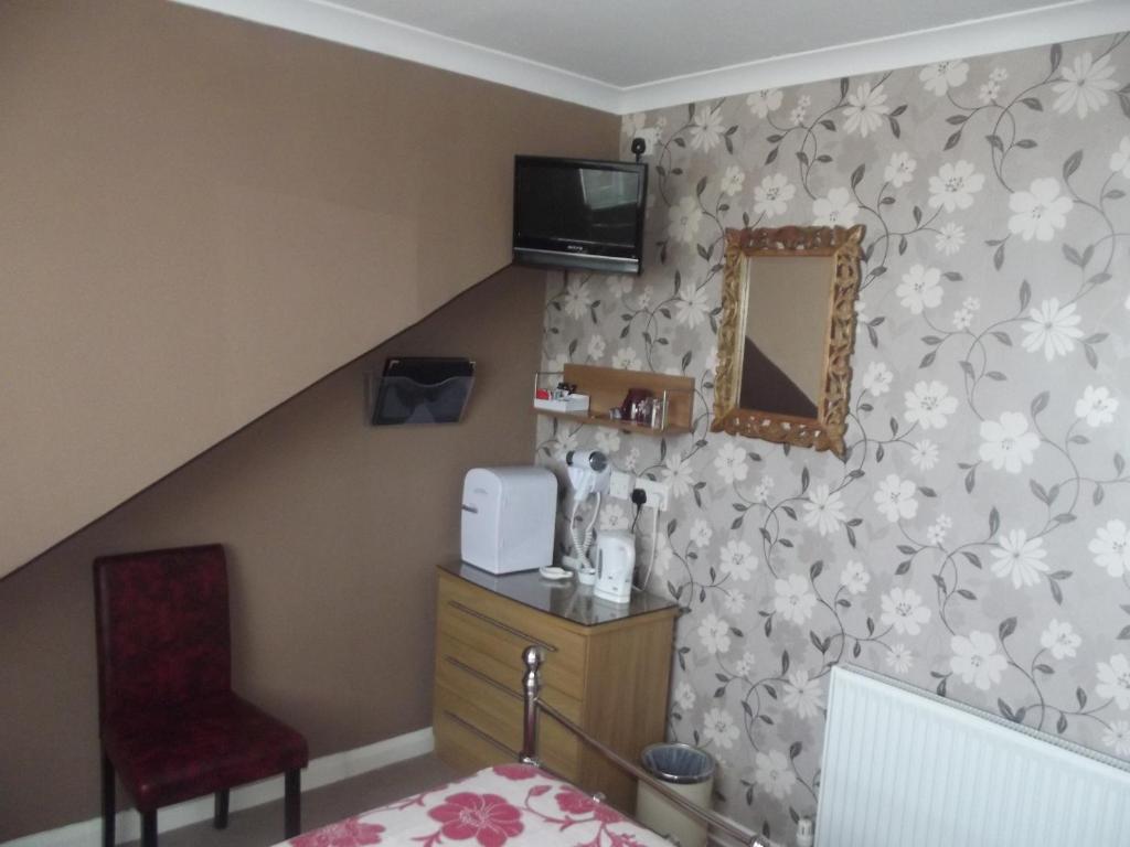 Tudor House Great Yarmouth Room photo