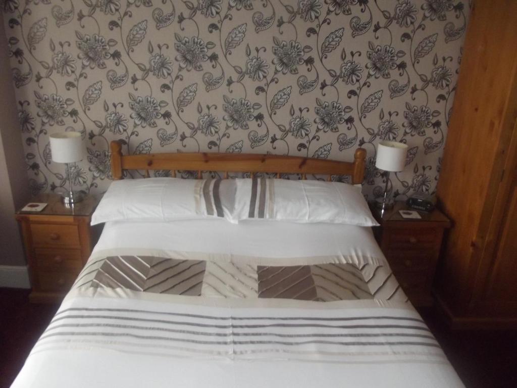 Tudor House Great Yarmouth Room photo